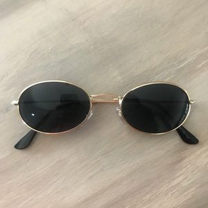 Round/Oval Sunglasses
